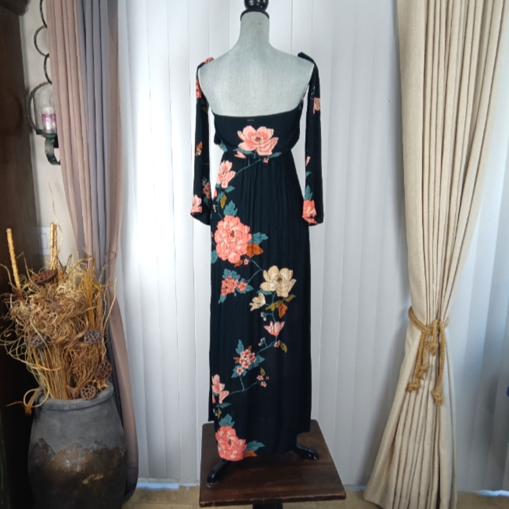 Billabong Womens Dress. - Picture 3 of 16
